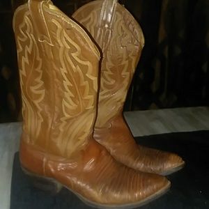 Men's "Justin" Brown boots